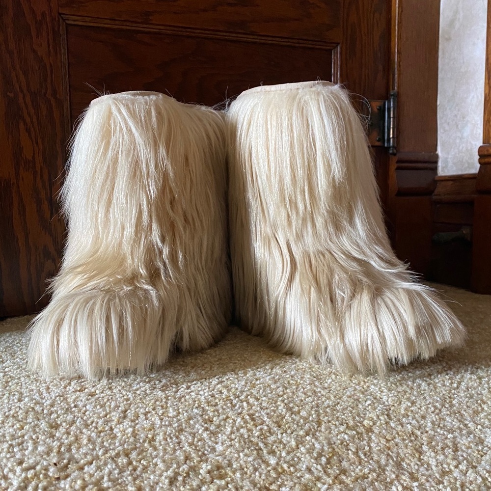 Ideal winter boots